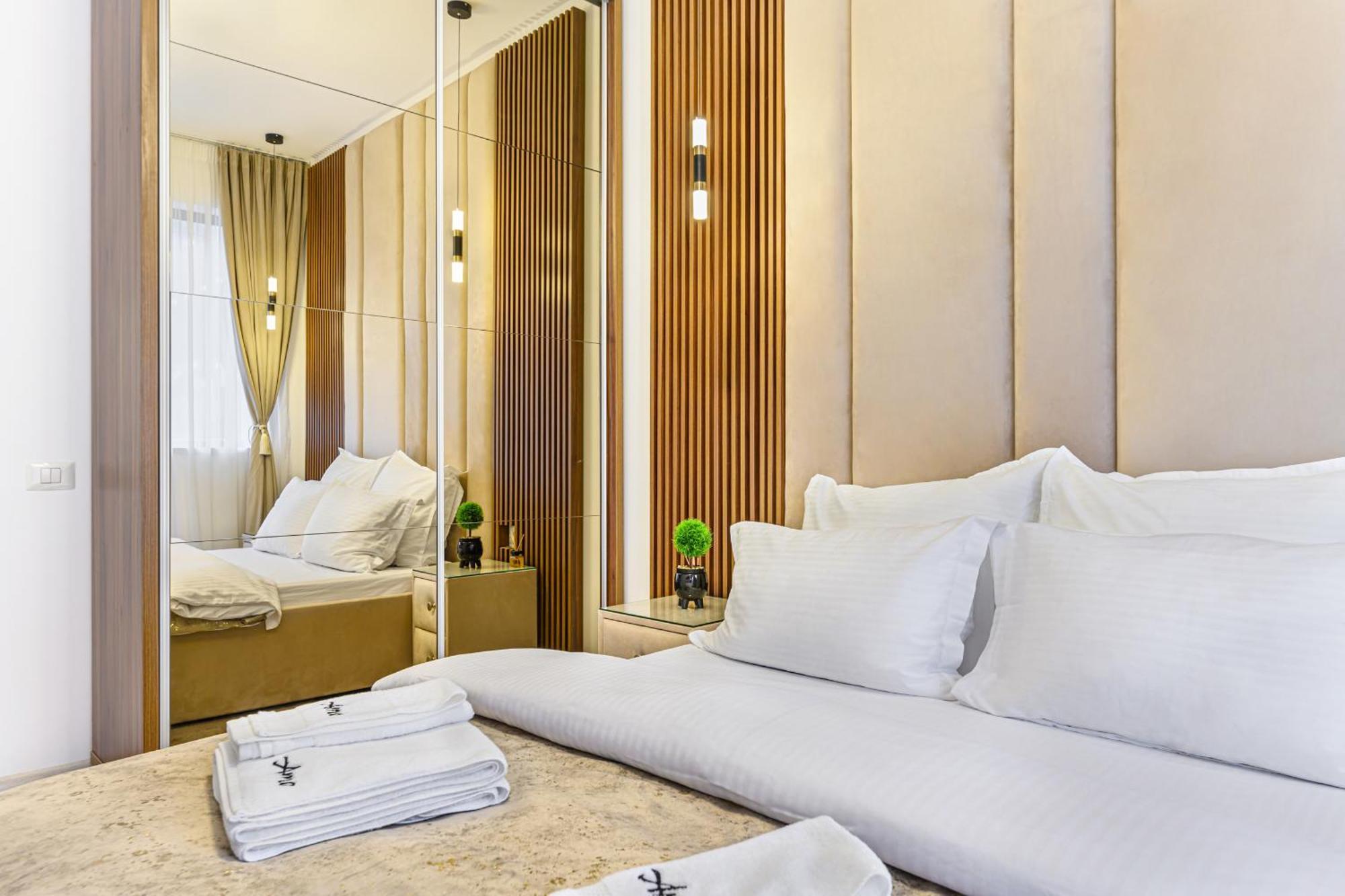 Ama Garden Apartment Buşteni Buitenkant foto