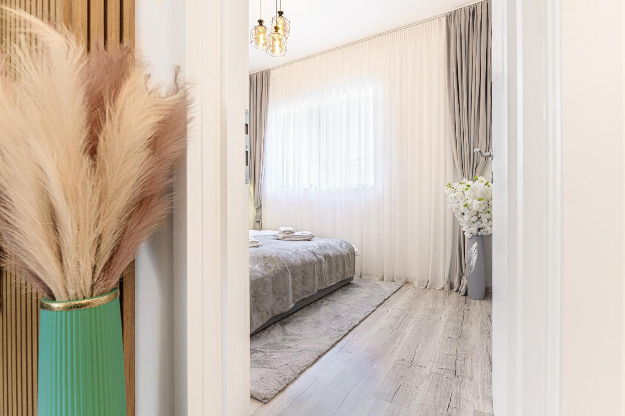 Ama Garden Apartment Buşteni Buitenkant foto