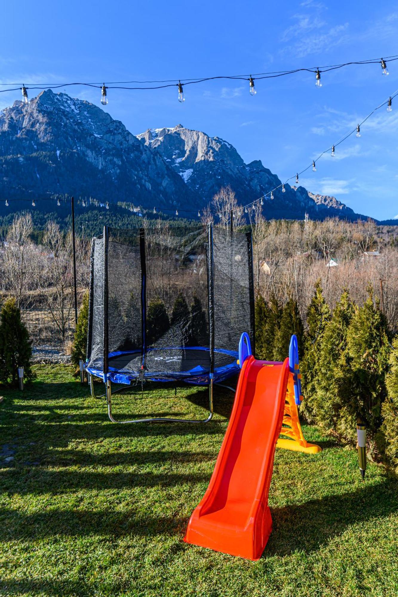 Ama Garden Apartment Buşteni Buitenkant foto