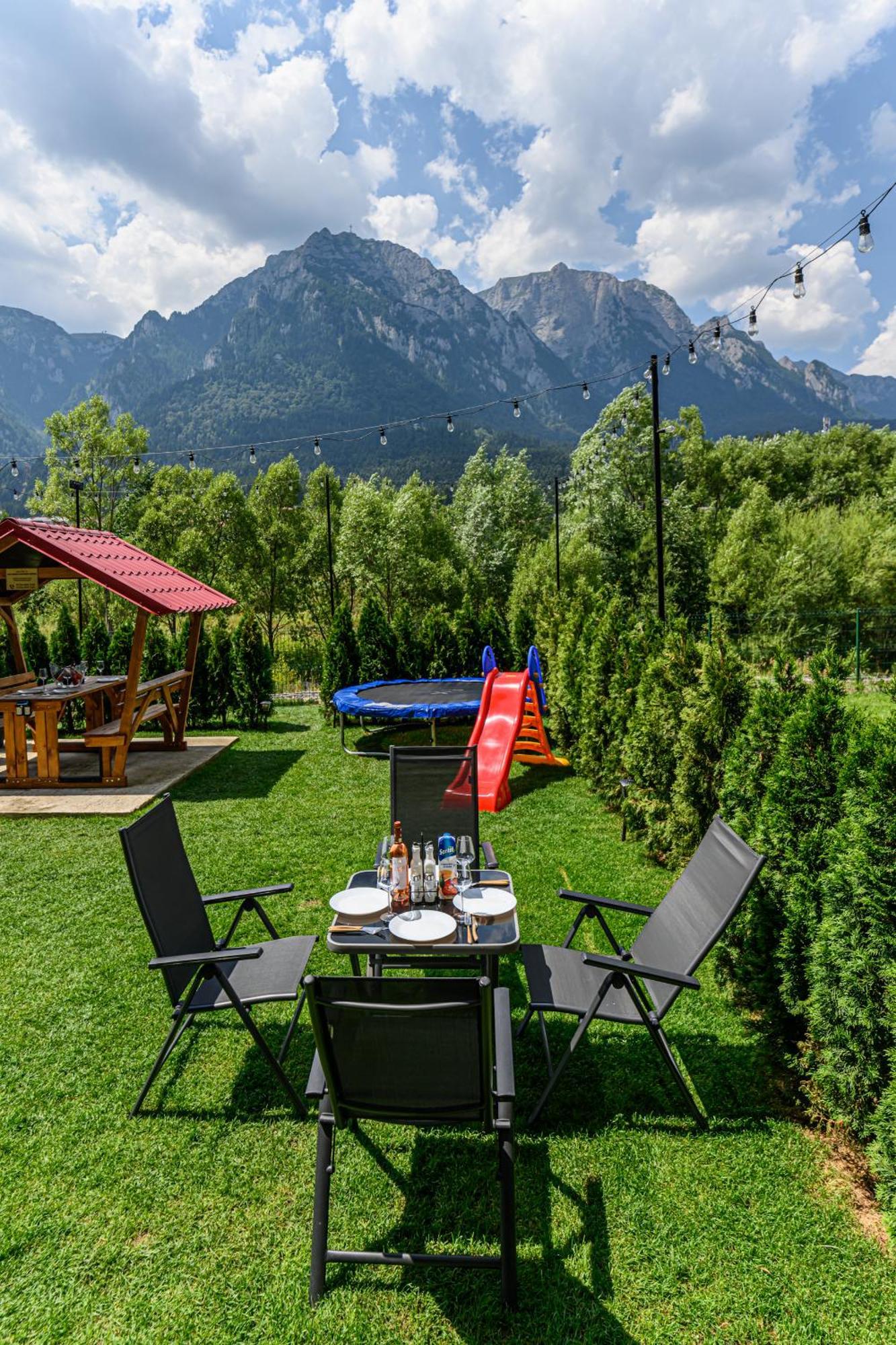 Ama Garden Apartment Buşteni Buitenkant foto