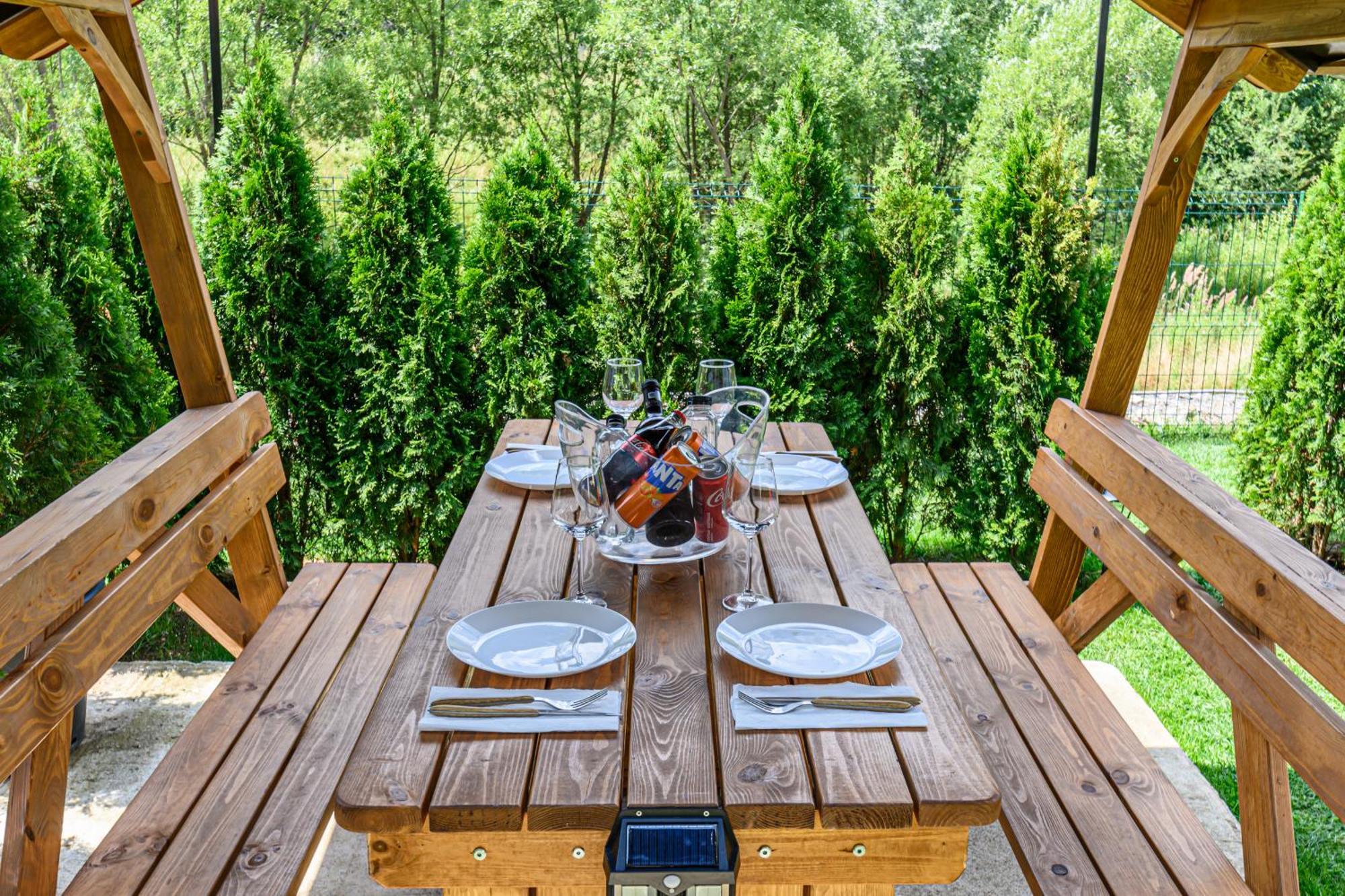 Ama Garden Apartment Buşteni Buitenkant foto