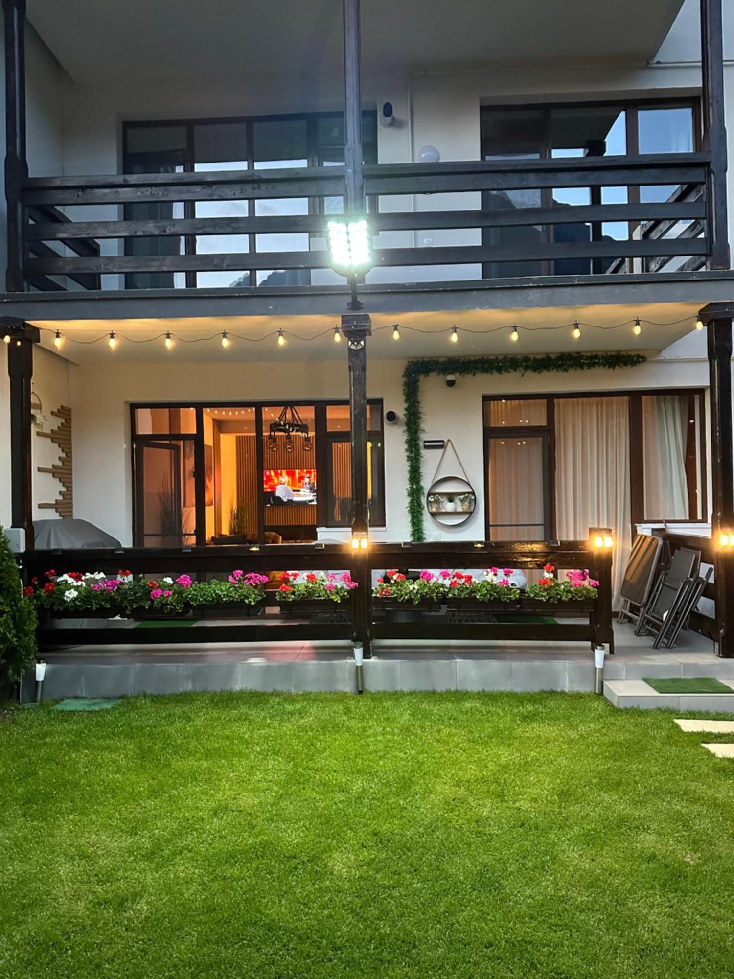 Ama Garden Apartment Buşteni Buitenkant foto
