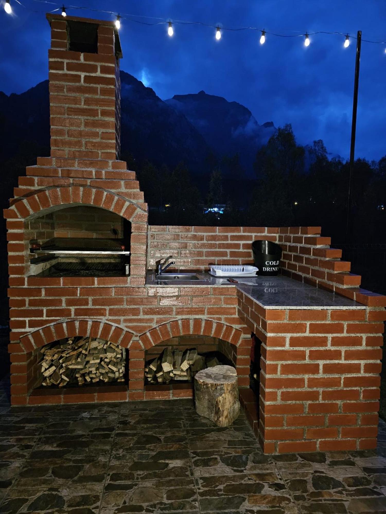 Ama Garden Apartment Buşteni Buitenkant foto